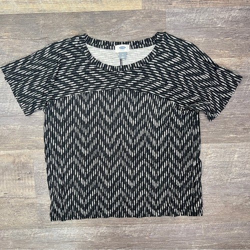 Old navy black and white - old,